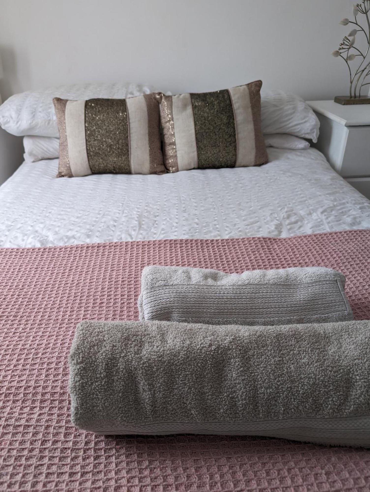 Twenty Four Apartman Hythe  Kültér fotó